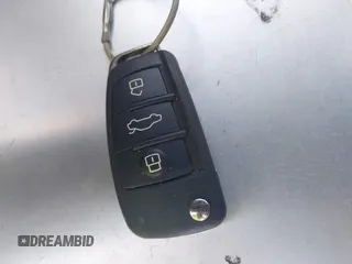 2024 Audi Q3 S line Premium z VIN WA1DECF39R1055263, wystawiony jako IAAI lot #42270200 z przebiegiem 29 691 mil mil oraz . Historia ofert i sprzedaży dostępna na DreamBid. Obrazek 11.