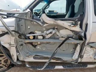 1999 Ford F-150 with VIN 1FTRX07W0XKB88434, listed as a Copart auction lot 60063135 with 277,188 mi miles and Salvage title. Bid and sale history available at DreamBid. Image 7.