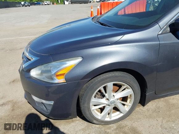 2013 Nissan Altima SV with VIN 1N4AL3AP9DC121130, listed as a IAAI auction lot 42204756 with 162,240 mi miles and . Bid and sale history available at carsss.com. Image 6.