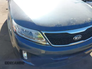2014 Kia Sorento EX with VIN 5XYKUDA76EG490591, listed as a IAAI auction lot 41341726 with 116,601 mi miles. Bid and sale history available at carsss.com. Image 6.
