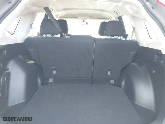 2015 Honda CR-V LX with VIN 3CZRM3H34FG707841, listed as a IAAI auction lot 41654996 with 133,894 mi miles. Bid and sale history available at carsss.com. Image 17.
