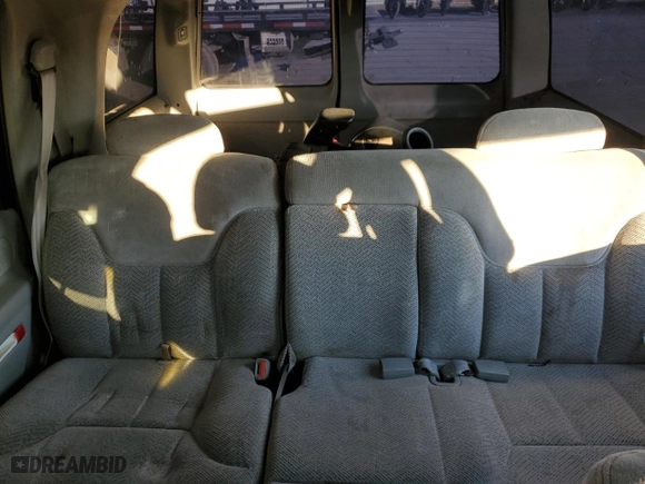 1998 Chevrolet Tahoe with VIN 1GNEC13R8WJ313742, listed as a Copart auction lot 86065574 with 201,120 mi miles and Salvage Title. Bid and sale history available at carsss.com. Image 10.