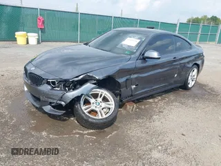 2016 BMW 4 Series 435i xDrive z VIN WBA3R5C58GK373564, wystawiony jako IAAI lot #42495578 z przebiegiem 74 690 mil mil oraz . Historia ofert i sprzedaży dostępna na DreamBid. Obrazek 2.