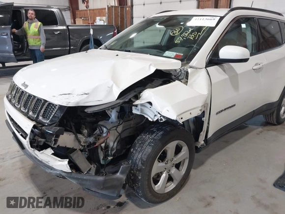 2020 Jeep Compass Latitude z VIN 3C4NJDBB4LT132288, wystawiony jako IAAI lot #42113669 z przebiegiem 57 312 mil mil oraz . Historia ofert i sprzedaży dostępna na DreamBid. Obrazek 6.