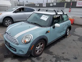 2013 MINI Hardtop with VIN WMWSU3C50DT546031, listed as a IAAI auction lot 42542290 with 119,711 mi miles and . Bid and sale history available at DreamBid. Image 17.