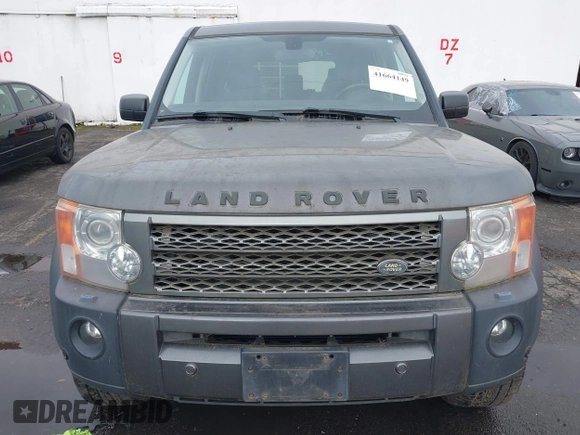 2006 Land Rover LR3 HSE with VIN SALAG25486A373239, listed as a IAAI auction lot 41664149 with 240,083 mi miles. Bid and sale history available at carsss.com. Image 6.