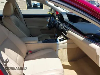 2013 Lexus ES 250 z VIN JTHBK1GG5D2001438, wystawiony jako IAAI lot #42390794 z przebiegiem 191 351 mil mil oraz . Historia ofert i sprzedaży dostępna na DreamBid. Obrazek 5.