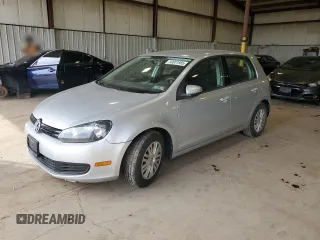 2013 Volkswagen Golf w/Conv & Sunroof z VIN WVWDB7AJ4DW129499, wystawiony jako Copart lot #50001985 z przebiegiem 185 098 mil mil oraz Szkoda całkowita • Salvage title. Historia ofert i sprzedaży dostępna na DreamBid. Obrazek 1.