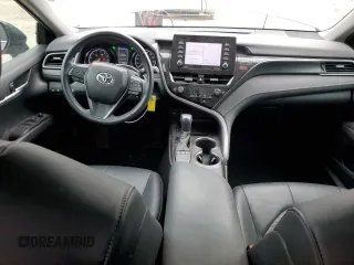 2023 Toyota Camry SE z VIN 4T1G11AK2PU788523, wystawiony jako Copart lot #42755725 z przebiegiem 38 311 mil mil oraz Czysty tytuł • Clean title. Historia ofert i sprzedaży dostępna na DreamBid. Obrazek 8.