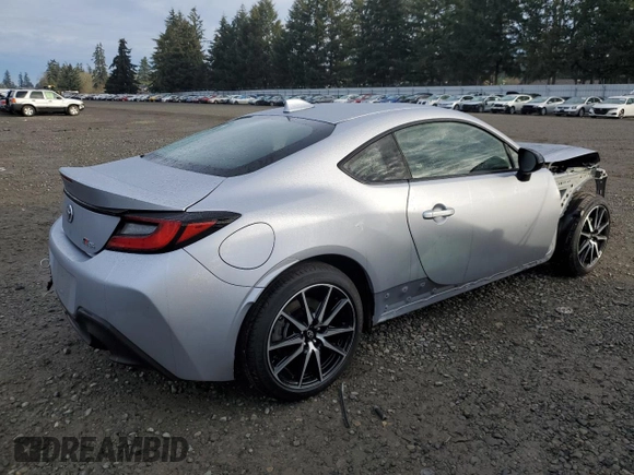 2024 Toyota 86 with VIN JF1ZNBB19R9760940, listed as a Copart auction lot 83698454 with 36 mi miles and Salvage Title. Bid and sale history available at DreamBid. Image 3.