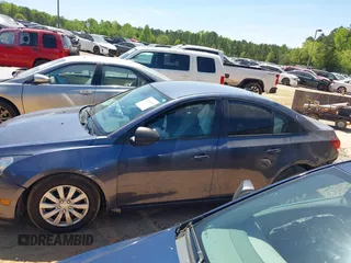 2014 Chevrolet Cruze LS with VIN 1G1PA5SG2E7166403, listed as a IAAI auction lot 42066938 with 124,181 mi miles and . Bid and sale history available at DreamBid. Image 14.