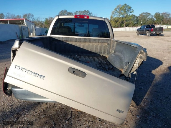 2004 Dodge Ram 1500 SLT with VIN 1D7HA18D94S678596, listed as a IAAI auction lot 41253204 with NaN miles. Bid and sale history available at carsss.com. Image 16.