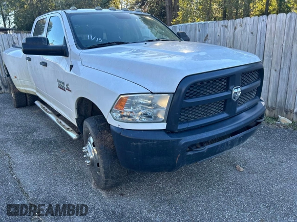 2016 Ram 3500 Tradesman z VIN 3C63RRGLXGG155224, wystawiony jako Copart lot #82751474 z przebiegiem 201 828 mil mil oraz Czysty tytuł • Clean title. Historia ofert i sprzedaży dostępna na DreamBid. Obrazek 1.