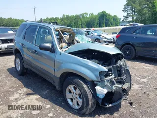2005 Ford Escape XLT с VIN 1FMYU93155KA00227, выставлен на аукционе IAAI как лот 42213254 с пробегом Не указан миль и . История ставок и продаж доступна на DreamBid. Изображение 1.