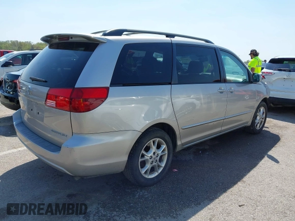 2005 Toyota Sienna XLE with VIN 5TDZA22CX5S238787, listed as a IAAI auction lot 42065394 with 293,652 mi miles and . Bid and sale history available at DreamBid. Image 4.