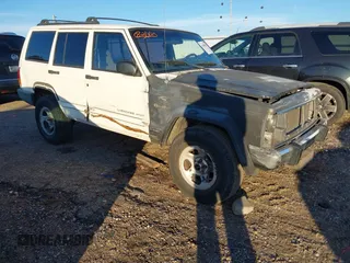 2001 Jeep Cherokee Sport with VIN 1J4FT48S01L528968, listed as a IAAI auction lot 41488259 with 230,482 mi miles. Bid and sale history available at carsss.com. Image 1.