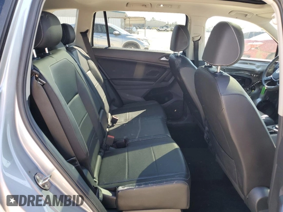 2021 Volkswagen Tiguan SE z VIN 3VV2B7AX9MM130337, wystawiony jako Copart lot #48201245 z przebiegiem 42 732 mil mil oraz Czysty tytuł • Clean title. Historia ofert i sprzedaży dostępna na DreamBid. Obrazek 11.