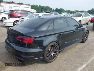 2019 Audi RS 3 z VIN WUABWGFF4KA906678, wystawiony jako IAAI lot #42468486 z przebiegiem 79 338 mil mil oraz . Historia ofert i sprzedaży dostępna na DreamBid. Obrazek 4.