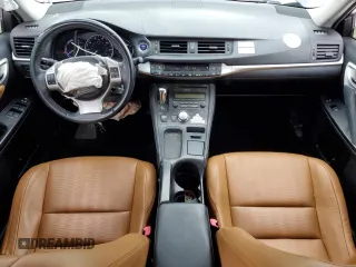 2011 Lexus CT 200h z VIN JTHKD5BH3B2004045, wystawiony jako Copart lot #51083395 z przebiegiem 155 267 mil mil oraz Szkoda całkowita • Salvage title. Historia ofert i sprzedaży dostępna na DreamBid. Obrazek 8.
