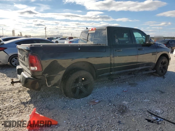 2017 Ram 1500 Sport z VIN 1C6RR7UT3HS670479, wystawiony jako Copart lot #82122983 z przebiegiem 67 924 mil mil oraz Szkoda całkowita • Salvage title. Historia ofert i sprzedaży dostępna na DreamBid. Obrazek 3.