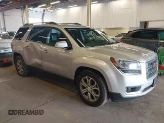 2015 GMC Acadia SLT with VIN 1GKKVRKD1FJ138460, listed as a IAAI auction lot 41500569 with 157,267 mi miles. Bid and sale history available at carsss.com. Image 1.