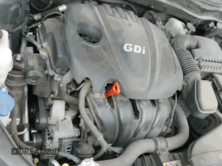 2015 Kia Optima LX z VIN 5XXGM4A70FG441589, wystawiony jako IAAI lot #43420745 z przebiegiem 239 727 mil mil oraz . Historia ofert i sprzedaży dostępna na DreamBid. Obrazek 17.