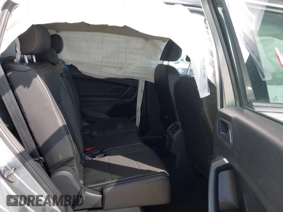 2021 Volkswagen Tiguan SE with VIN 3VV3B7AXXMM116774, listed as a IAAI auction lot 41868796 with Not Provided miles and . Bid and sale history available at DreamBid. Image 8.