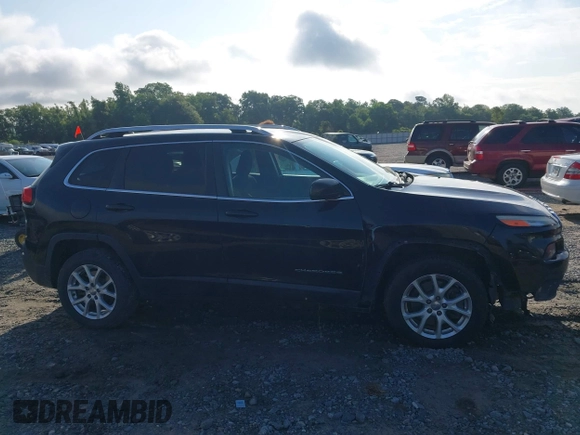 2016 Jeep Cherokee Latitude with VIN 1C4PJLCS7GW206935, listed as a IAAI auction lot 42430585 with 201,629 mi miles and . Bid and sale history available at DreamBid. Image 14.