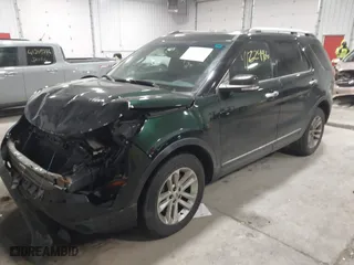 2013 Ford Explorer XLT with VIN 1FM5K8D81DGB51789, listed as a IAAI auction lot 41224970 with 184,378 mi miles. Bid and sale history available at carsss.com. Image 17.