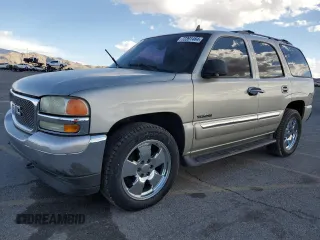 2006 GMC Yukon SLE with VIN 1GKEC13Z26R135499, listed as a Copart auction lot 72391484 with 428,553 mi miles and Salvage Title. Bid and sale history available at carsss.com. Image 1.