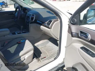 2011 Jeep Grand Cherokee Laredo with VIN 1J4RR4GG9BC556083, listed as a IAAI auction lot 42139453 with 145,623 mi miles and . Bid and sale history available at DreamBid. Image 5.