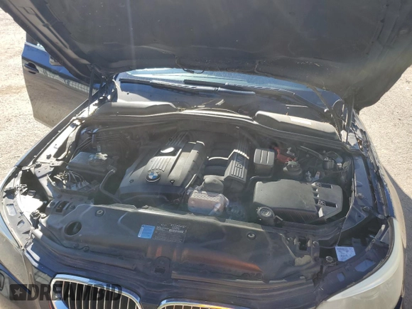 2010 BMW 5 Series 528i xDrive with VIN WBANV1C57AC157302, listed as a Copart auction lot 82043974 with 154,444 mi miles and Salvage Title. Bid and sale history available at carsss.com. Image 11.