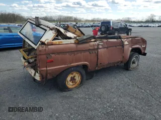 1974 Ford Bronco z VIN U15GLT71142, wystawiony jako Copart lot #52448935 z przebiegiem 49 037 mil mil oraz Czysty tytuł • Clean title. Historia ofert i sprzedaży dostępna na DreamBid. Obrazek 3.