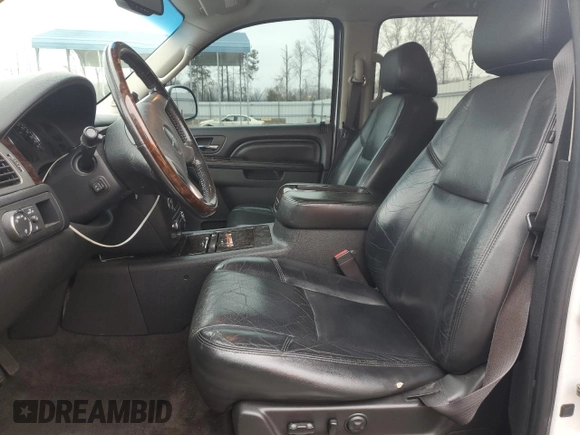 2012 GMC Yukon XL Denali with VIN 1GKS1MEF0CR243497, listed as a Copart auction lot 41655475 with 201,270 mi miles and Salvage Title. Bid and sale history available at carsss.com. Image 7.