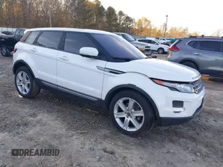 2013 Land Rover Range Rover Evoque Pure Premium z VIN SALVR2BGXDH838778, wystawiony jako IAAI lot #41076505 z przebiegiem 120 134 mil mil oraz . Historia ofert i sprzedaży dostępna na DreamBid. Obrazek 1.