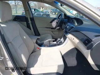 2013 Honda Accord EX with VIN 1HGCR2F77DA203049, listed as a IAAI auction lot 41905433 with 61,847 mi miles and . Bid and sale history available at DreamBid. Image 5.