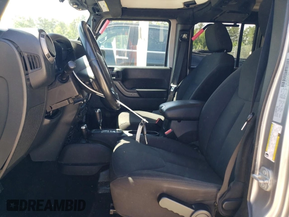 2016 Jeep Wrangler Unlimited Sport с VIN 1C4HJWDGXGL219048, выставлен на аукционе Copart как лот 55418275 с пробегом 151 211 миль миль и Списание • Salvage title. История ставок и продаж доступна на DreamBid. Изображение 7.