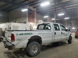 2004 Ford F-350 XL with VIN 1FTSW30LX4EC42564, listed as a Copart auction lot 86998264 with Not Provided miles and Salvage Title. Bid and sale history available at DreamBid. Image 3.