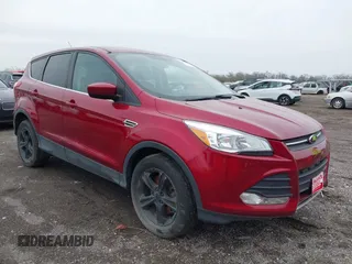 2014 Ford Escape SE z VIN 1FMCU9GX3EUB41617, wystawiony jako IAAI lot #42014638 z przebiegiem 110 074 mil mil oraz . Historia ofert i sprzedaży dostępna na DreamBid. Obrazek 1.