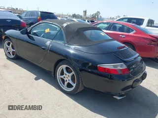 2003 Porsche 911 Carrera with VIN WP0CA29993S652504, listed as a IAAI auction lot 41855189 with 1 mi miles. Bid and sale history available at carsss.com. Image 3.