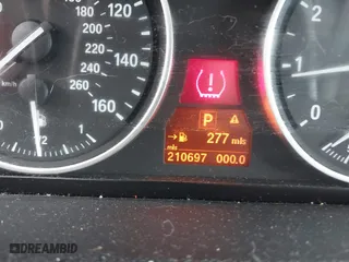 2009 BMW X5 30i with VIN 5UXFE43579L037535, listed as a IAAI auction lot 41715317 with 210,697 mi miles. Bid and sale history available at carsss.com. Image 15.