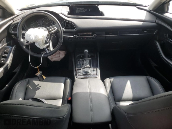 2021 Mazda CX-30 Preferred with VIN 3MVDMBCL4MM302139, listed as a Copart auction lot 59631415 with 47,457 mi miles and Salvage title. Bid and sale history available at DreamBid. Image 8.