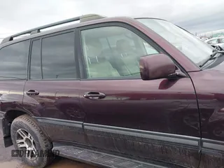 2004 Toyota Land Cruiser with VIN JTEHT05J242066695, listed as a IAAI auction lot 41725358 with 226,895 mi miles. Bid and sale history available at carsss.com. Image 13.