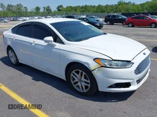 2016 Ford Fusion SE with VIN 3FA6P0H79GR310901, listed as a IAAI auction lot 42079623 with 192,105 mi miles. Bid and sale history available at carsss.com. Image 1.