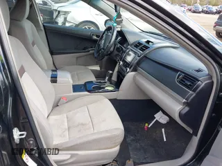 2012 Toyota Camry L with VIN 4T1BF1FKXCU033330, listed as a IAAI auction lot 42031388 with 199,418 mi miles. Bid and sale history available at carsss.com. Image 5.