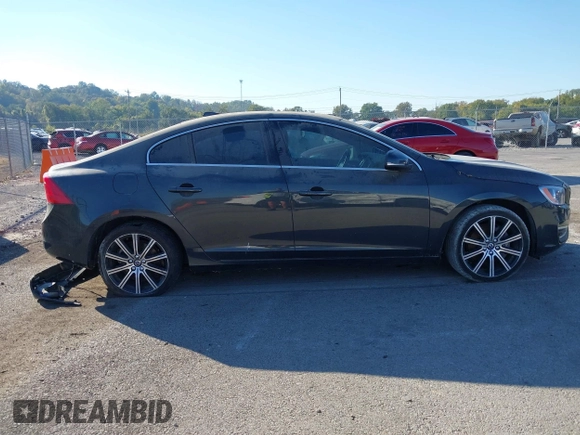 2016 Volvo S60 T6 Drive-E with VIN YV149MFK6G2395690, listed as a IAAI auction lot 40634896 with 130,833 mi miles. Bid and sale history available at carsss.com. Image 13.