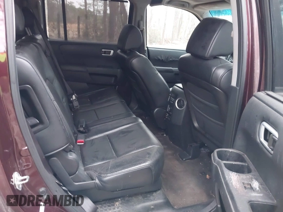 2010 Honda Pilot Touring with VIN 5FNYF4H9XAB040715, listed as a IAAI auction lot 41807334 with 262,786 mi miles and . Bid and sale history available at carsss.com. Image 8.