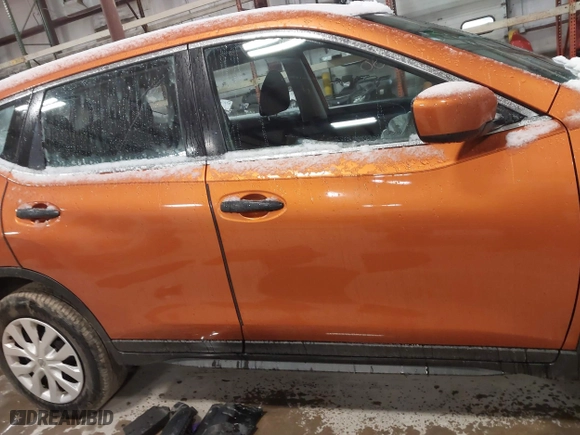 2017 Nissan Rogue SL with VIN JN8AT2MVXHW014000, listed as a IAAI auction lot 41836611 with 152,112 mi miles. Bid and sale history available at carsss.com. Image 13.