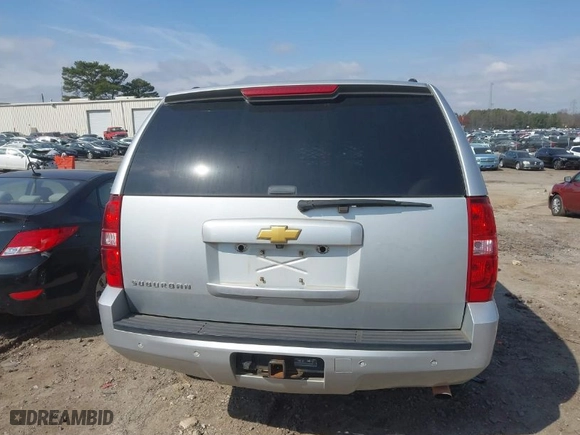 2013 Chevrolet Suburban LS with VIN 1GNWKLEGXDR305591, listed as a IAAI auction lot 41785334 with NaN miles. Bid and sale history available at carsss.com. Image 16.