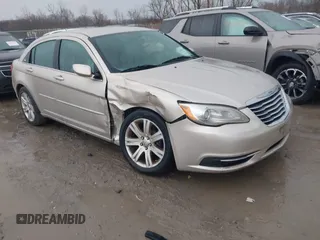 2013 Chrysler 200 Touring with VIN 1C3CCBBB3DN639114, listed as a IAAI auction lot 41891932 with 196,693 mi miles. Bid and sale history available at carsss.com. Image 1.